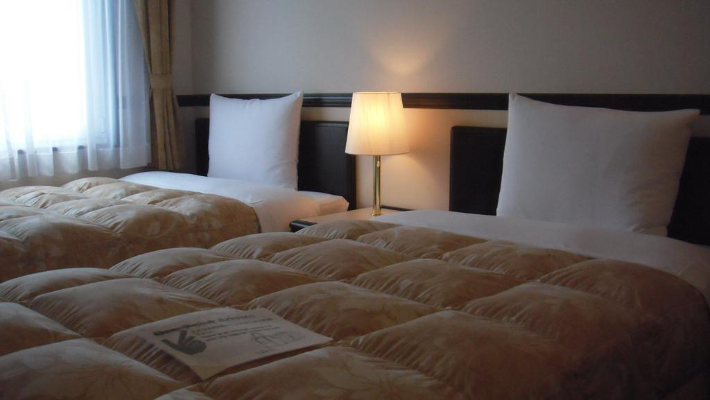 Toyoko Inn Chiba Shin Kamagaya Ekimae Стая снимка