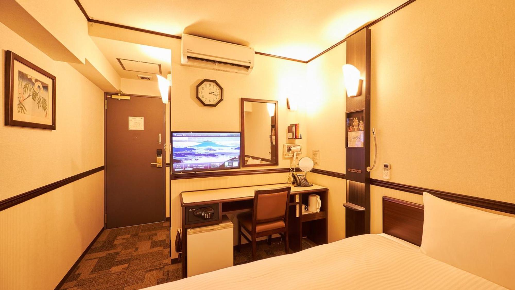Toyoko Inn Chiba Shin Kamagaya Ekimae Стая снимка
